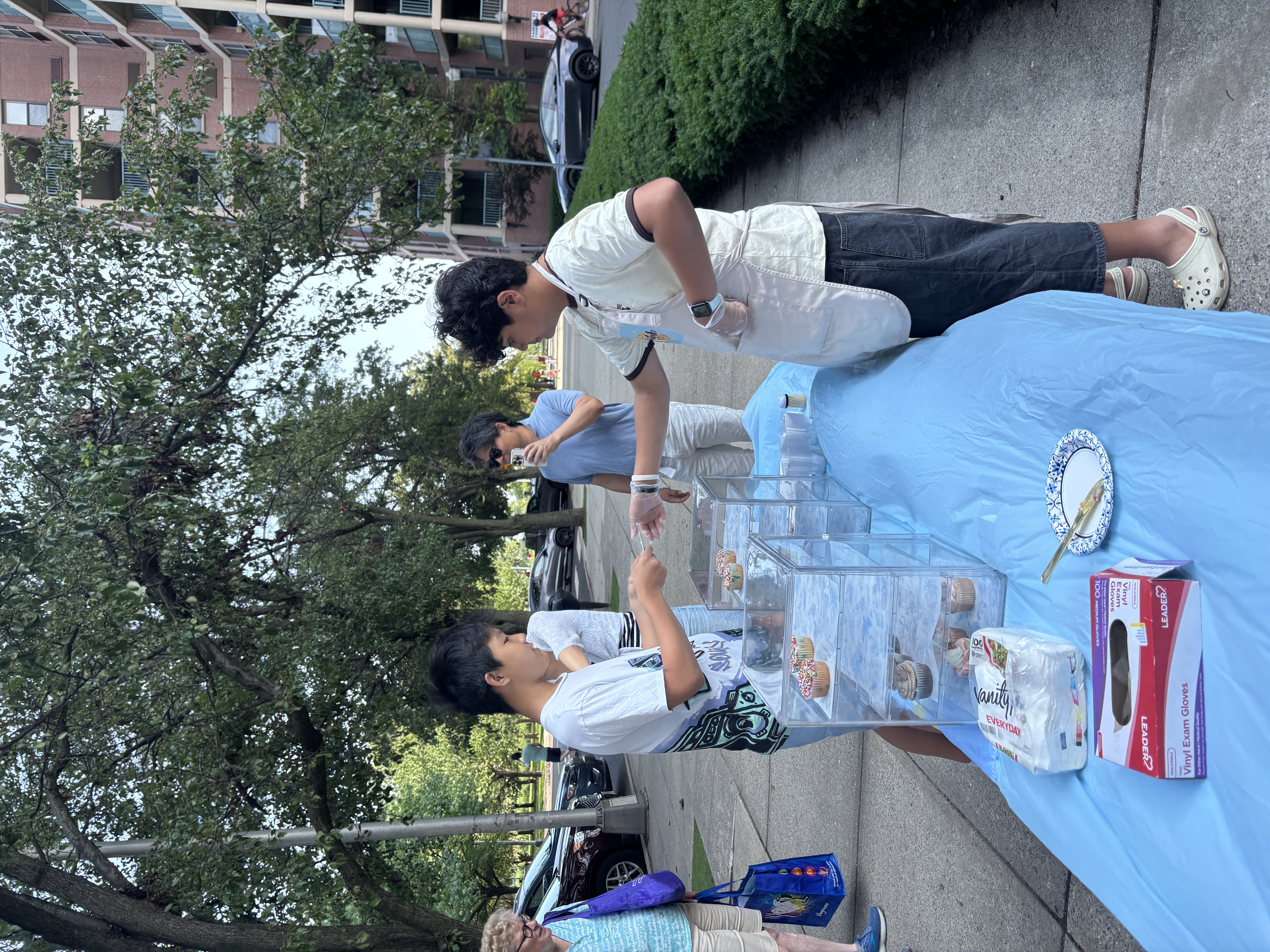 yestobake serving treats outdoors
